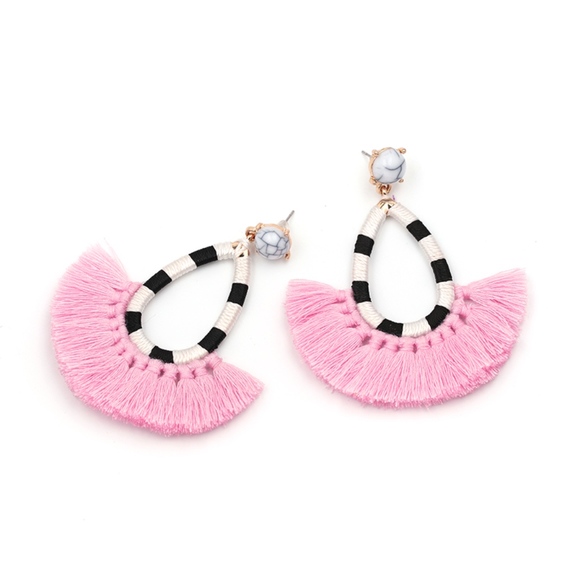 golden threads Jewelry - Black white Hoop Pink Fringe Marble Stud Earrings